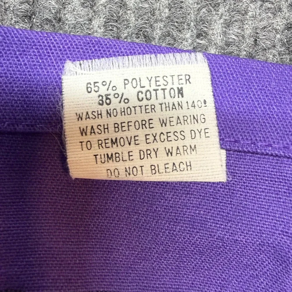 D.V. Resort Purple Graphic Apron Adjustable Neck Two Pockets Cotton Blend 1/96